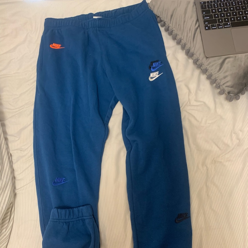 nike sweats